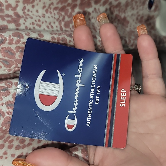 Champion pjs sleep shorts and hoodie small new nwt - Picture 3 of 9